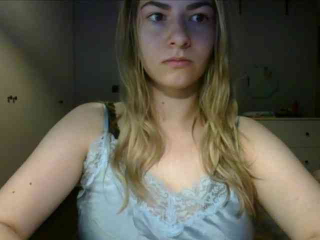 RosieJune webcam