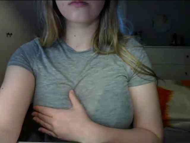 RosieJune webcam