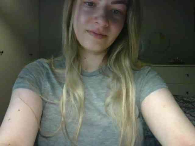 RosieJune webcam