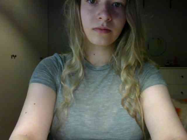 RosieJune webcam