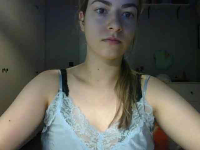 RosieJune webcam