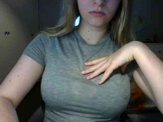 RosieJune webcam