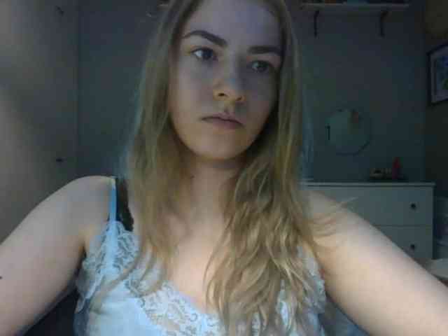 RosieJune webcam