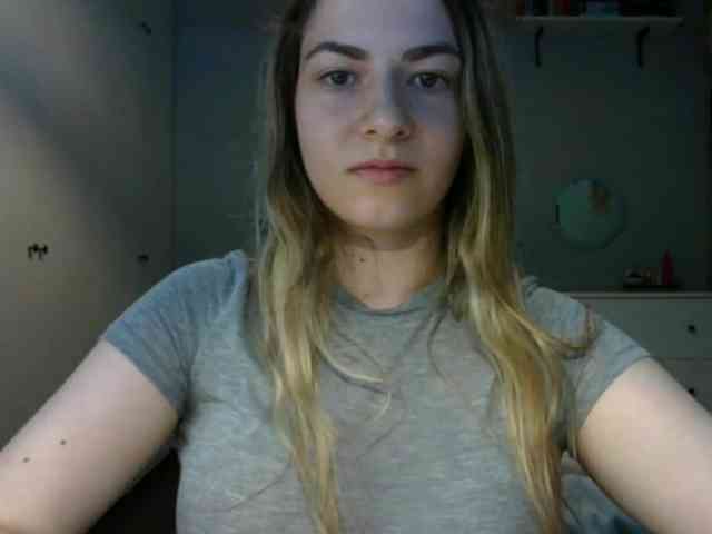 RosieJune webcam