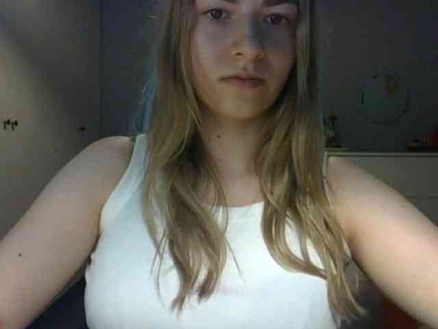 RosieJune webcam