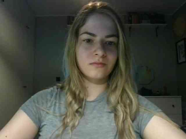 RosieJune webcam