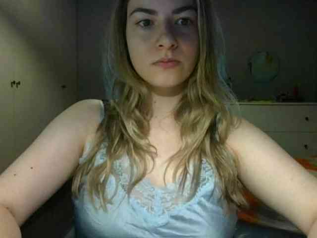 RosieJune webcam