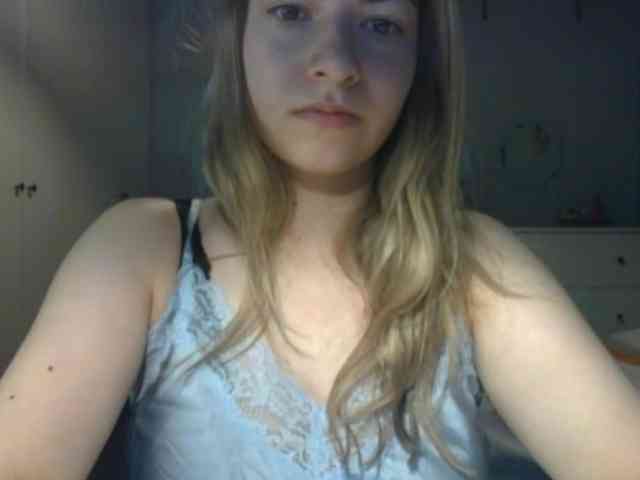 RosieJune webcam