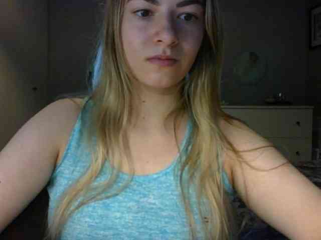 RosieJune webcam