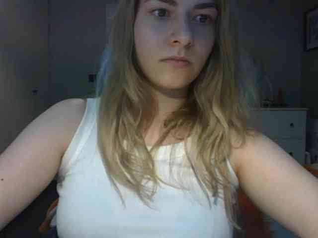 RosieJune webcam