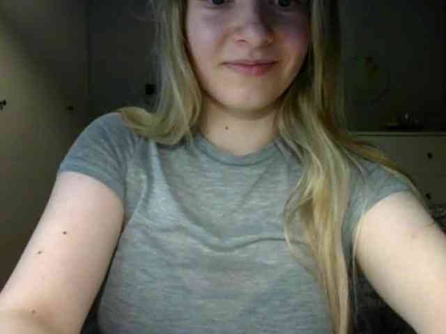 RosieJune webcam