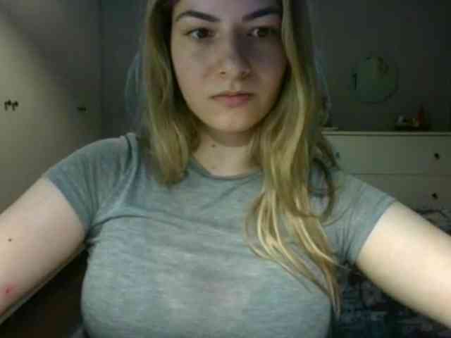 RosieJune webcam