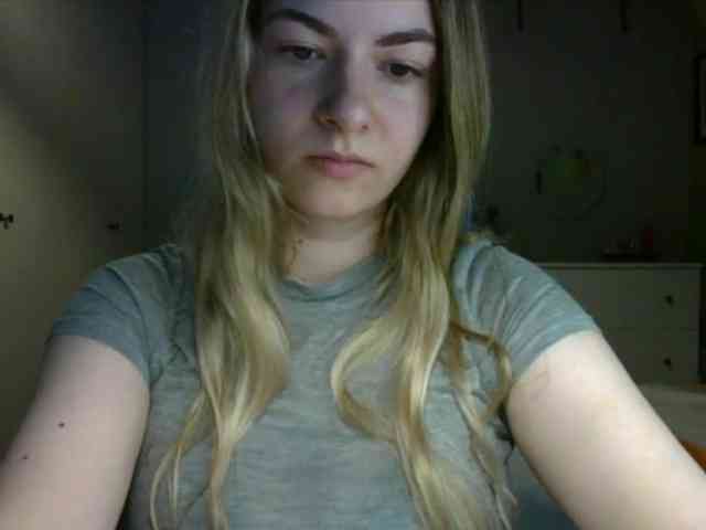 RosieJune webcam