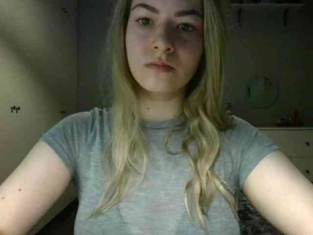 RosieJune webcam