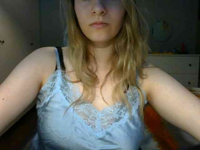 RosieJune webcam