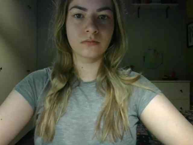 RosieJune webcam