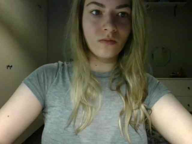 RosieJune webcam