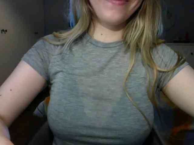 RosieJune webcam