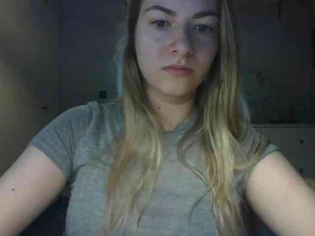 RosieJune webcam
