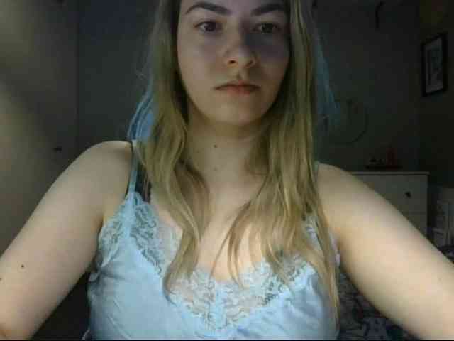 RosieJune webcam