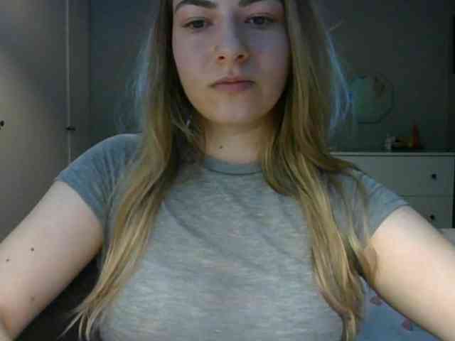 RosieJune webcam