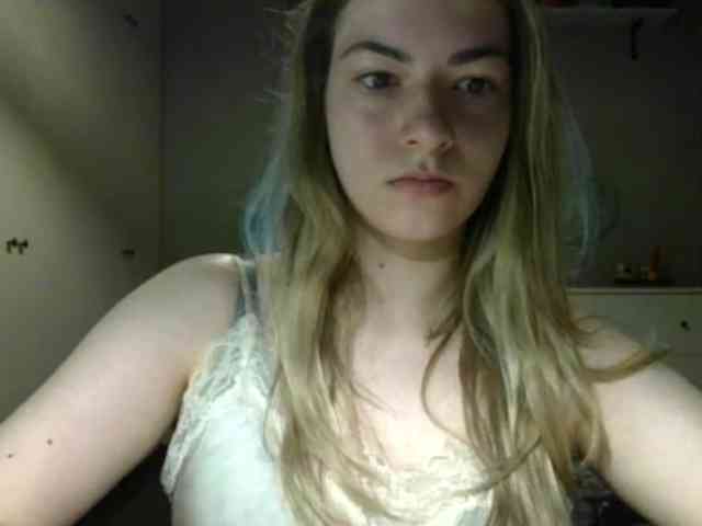RosieJune webcam