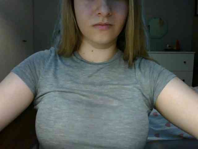RosieJune webcam