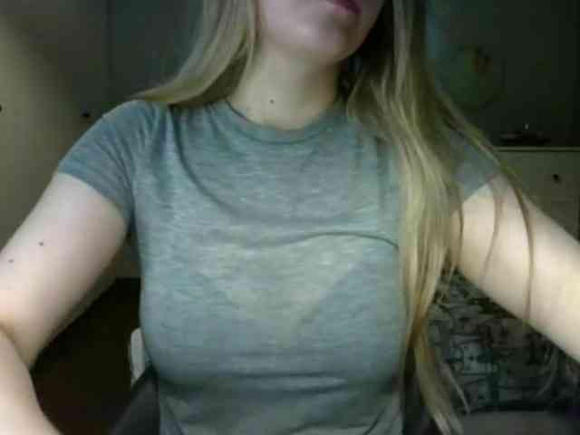 RosieJune webcam