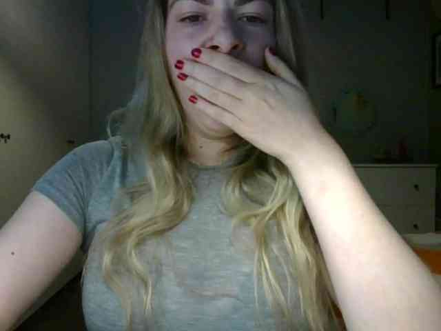 RosieJune webcam