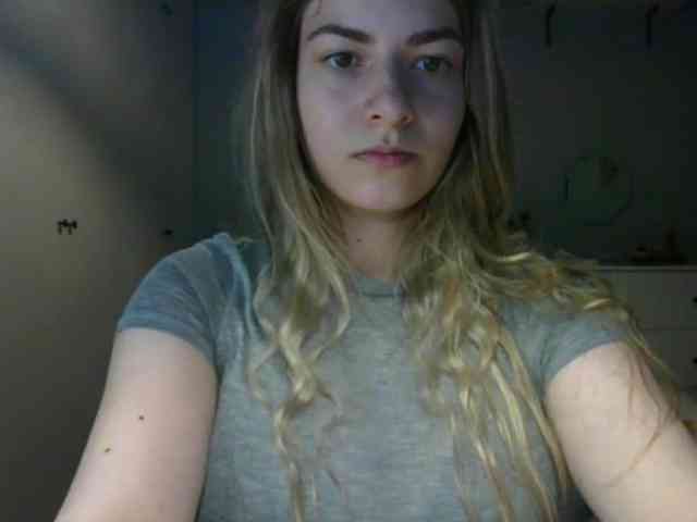 RosieJune webcam