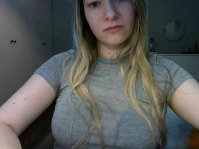 RosieJune webcam