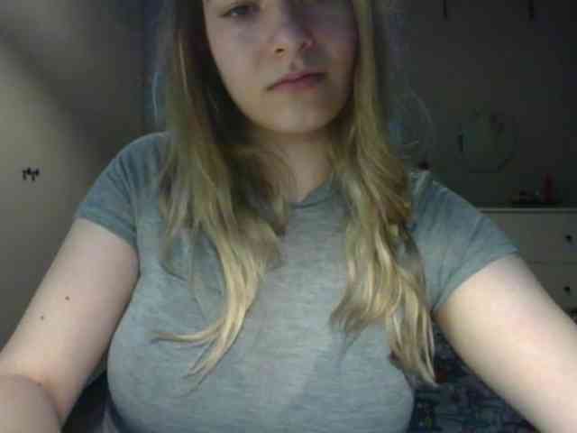 RosieJune webcam