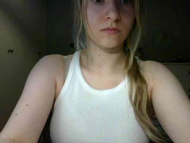 RosieJune webcam