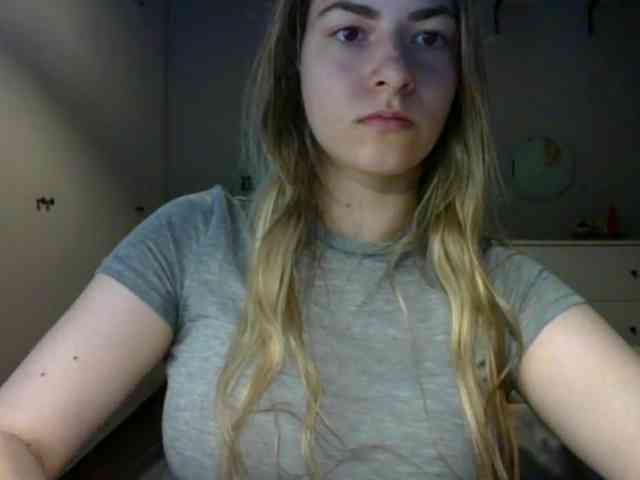 RosieJune webcam