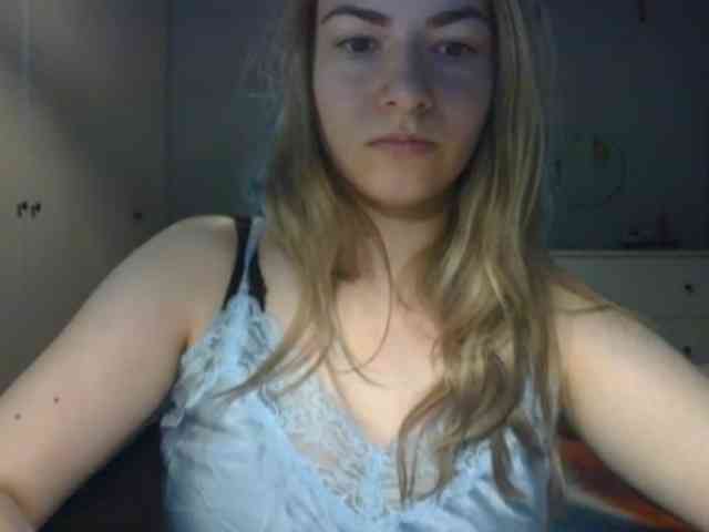 RosieJune webcam