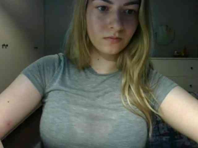 RosieJune webcam