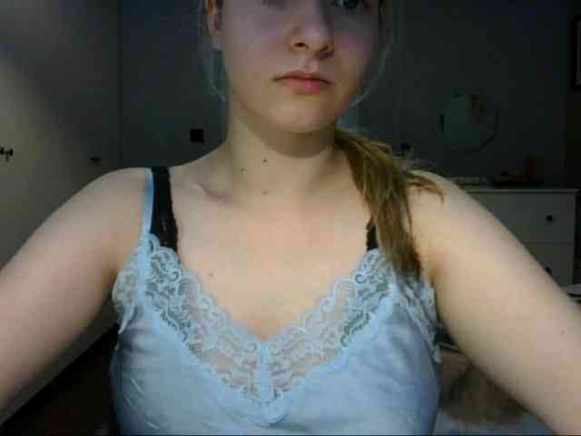 RosieJune webcam