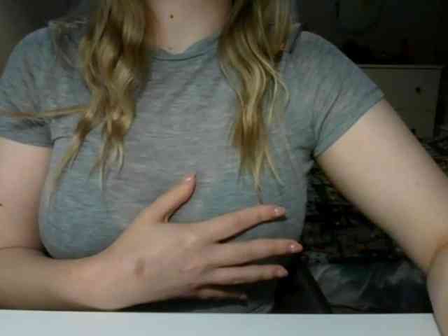 RosieJune webcam