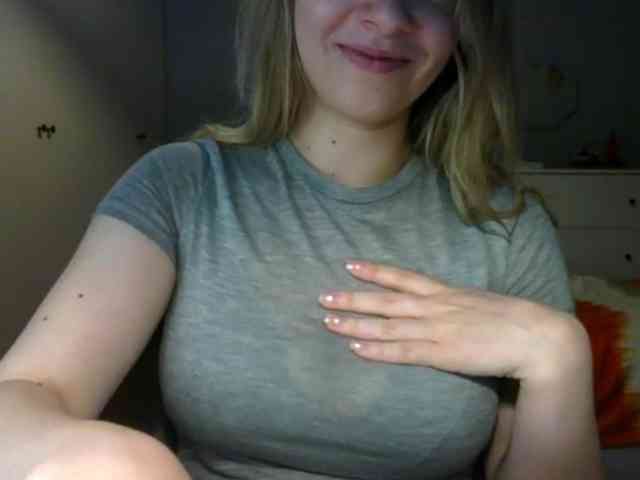 RosieJune webcam