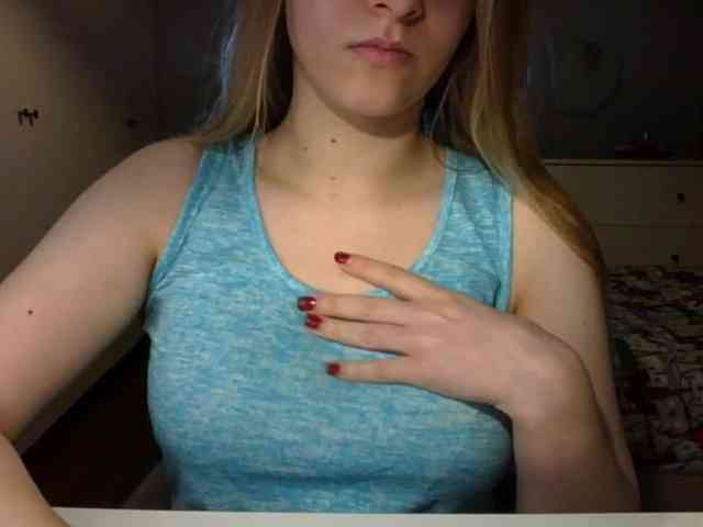 RosieJune webcam