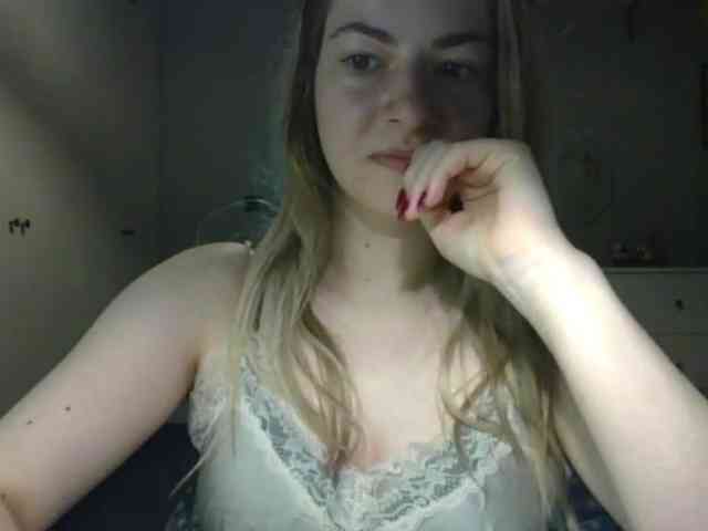 RosieJune's webcam live show
