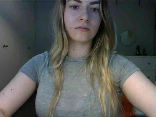 RosieJune webcam