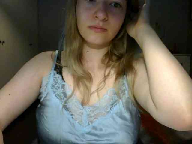RosieJune webcam