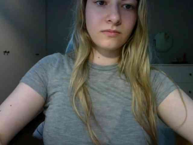 RosieJune webcam