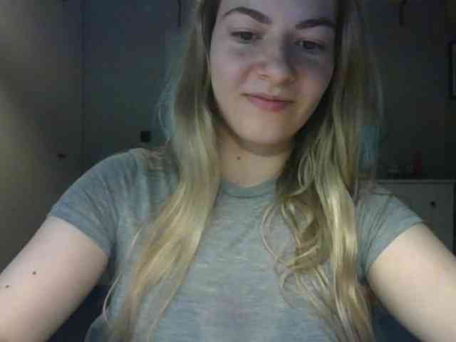RosieJune webcam