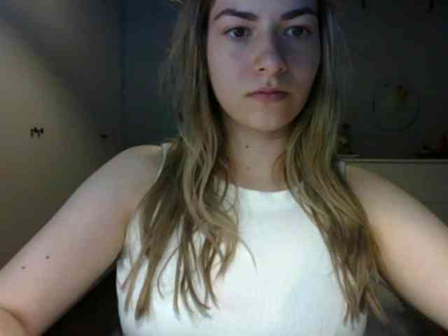 RosieJune webcam