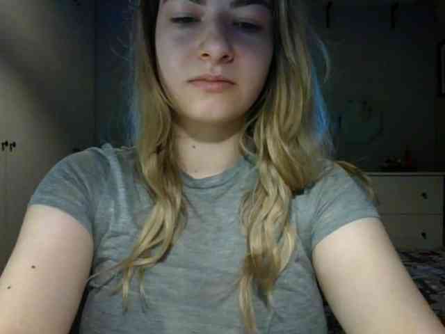 RosieJune webcam