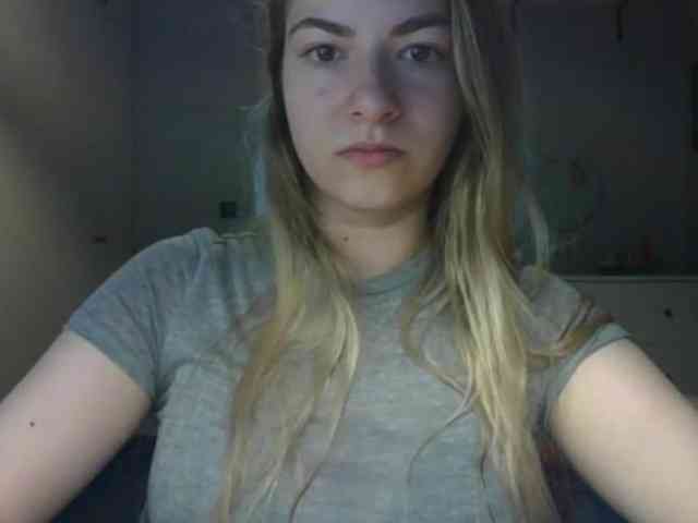 RosieJune webcam
