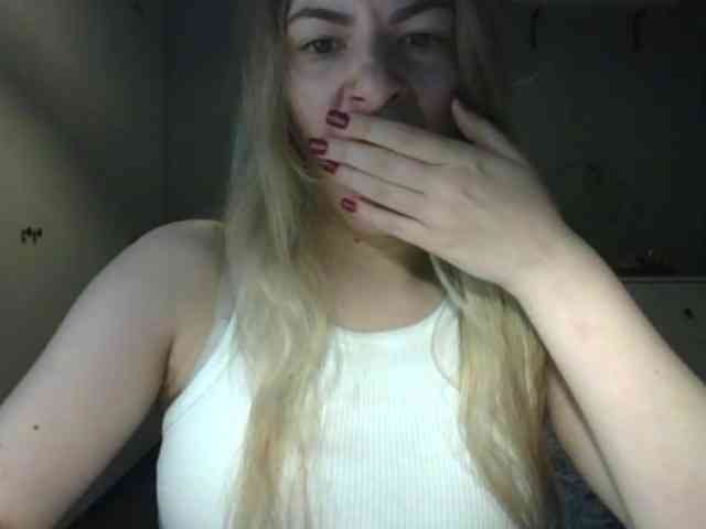 RosieJune webcam