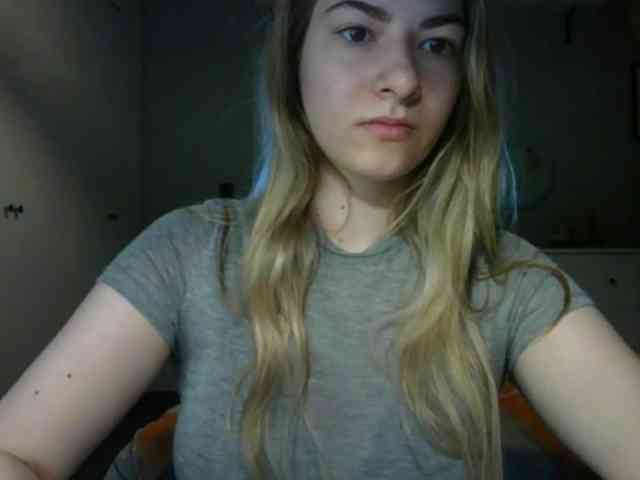RosieJune webcam